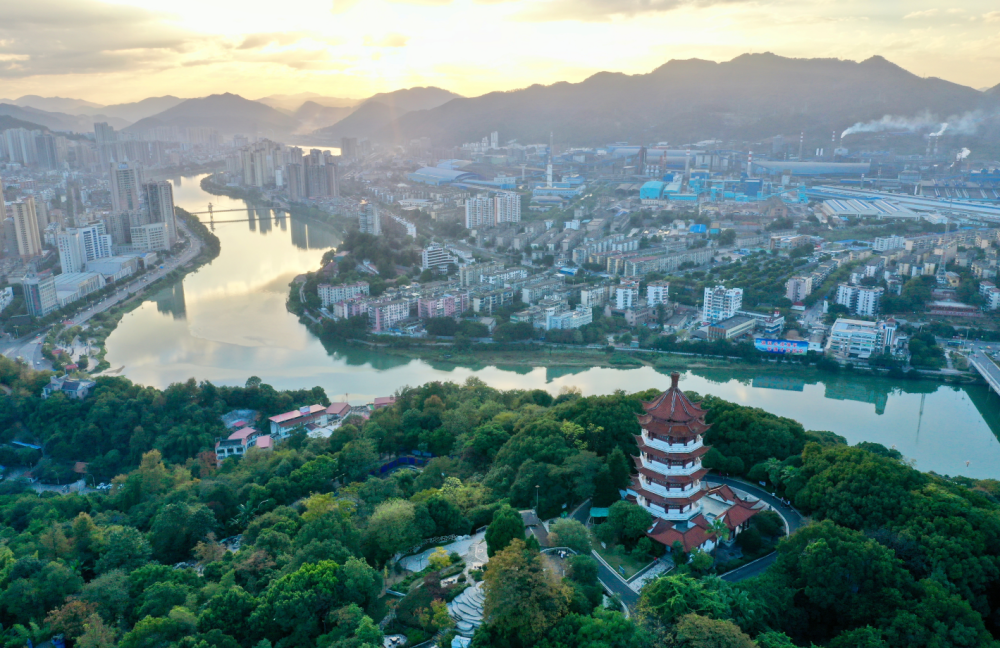 福建，历史与现代交融的璀璨明珠